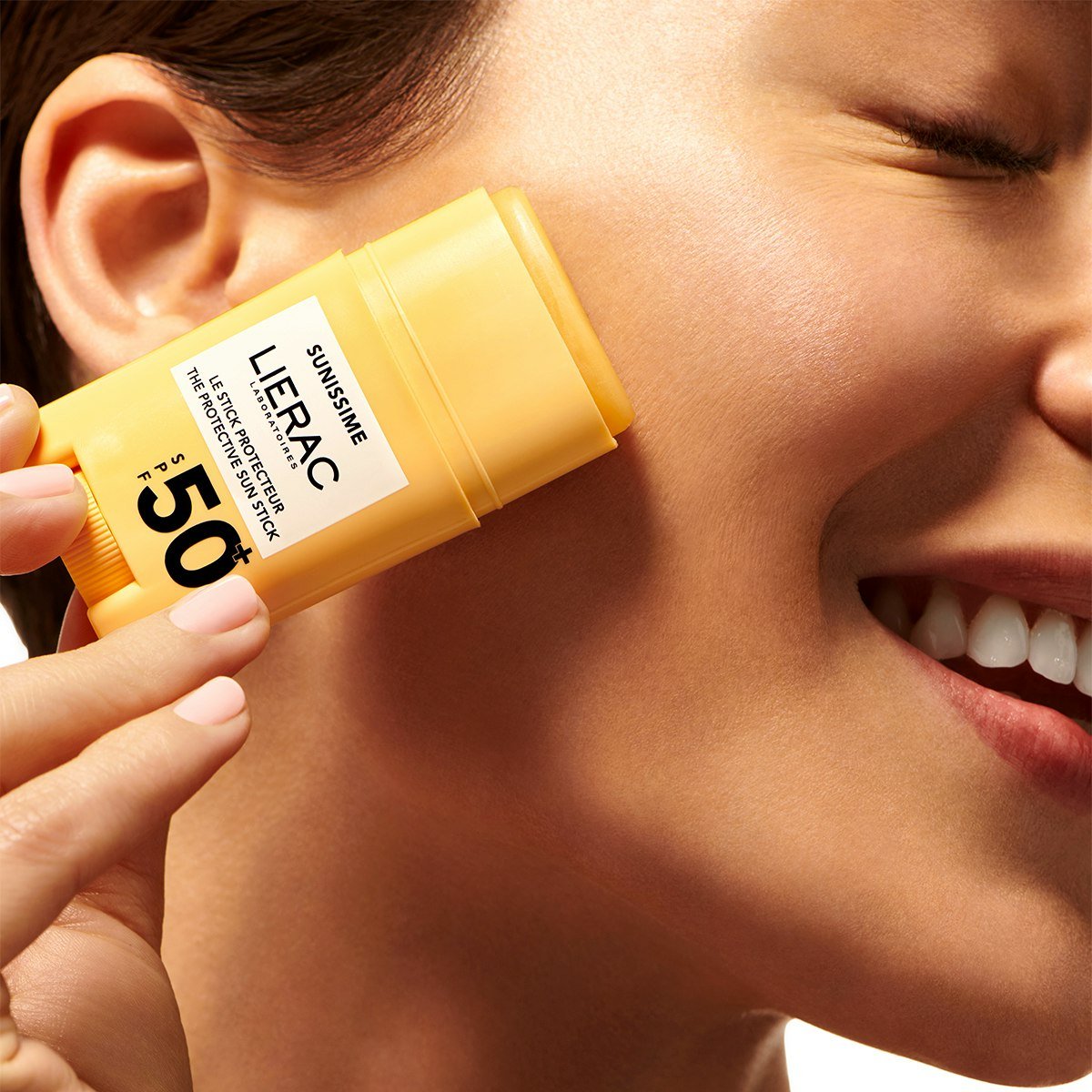 LIERAC SUNISSIME LE STICK PROTECTEUR SPF50+.